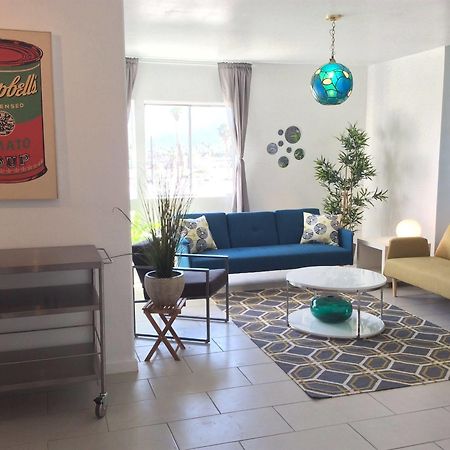 Modern Downtown Condo Палм Спринг Екстериор снимка