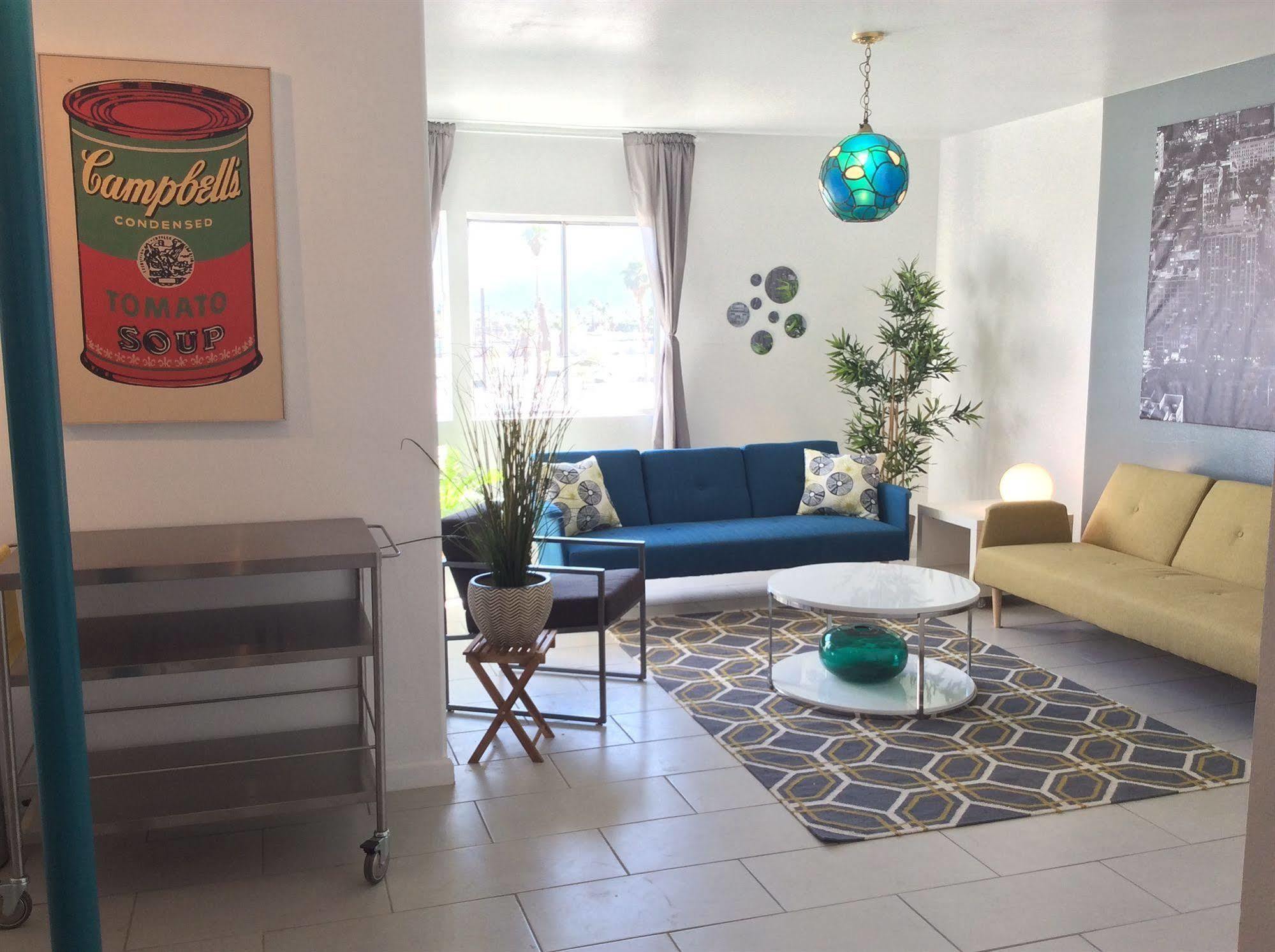 Modern Downtown Condo Палм Спринг Екстериор снимка